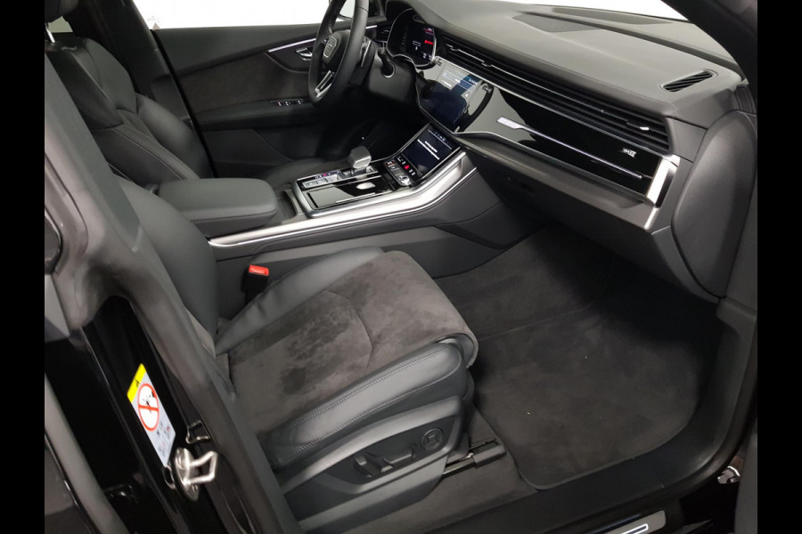 Audi Q8 4.0 TFSI RS Q8 Quattro 600pk! | Panoramadak | Navigatie | Electrische achterklep | Led