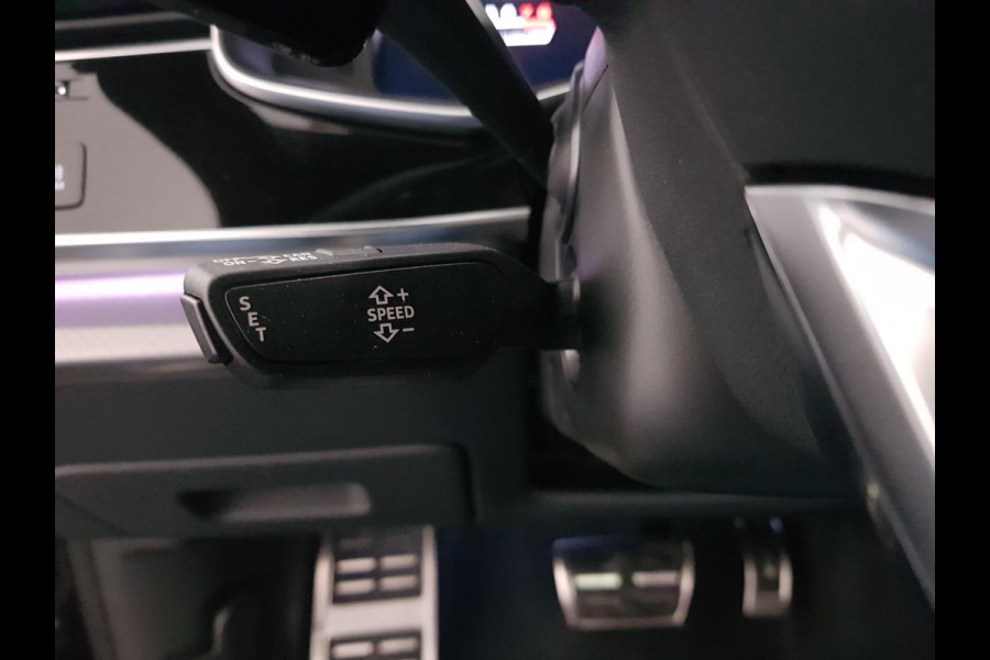 Audi Q8 4.0 TFSI RS Q8 Quattro 600pk! | Panoramadak | Navigatie | Electrische achterklep | Led