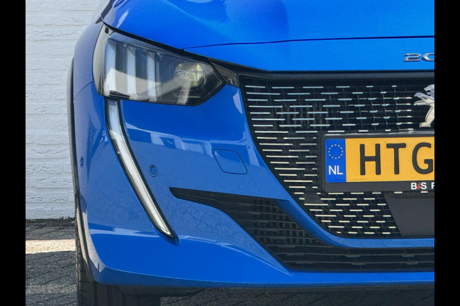 Peugeot 208 1.2 PureTech GT Pack 130PK Automaat Adaptive cruise control Climate control Leder/ Alcantara Stoelverwarming Full LED