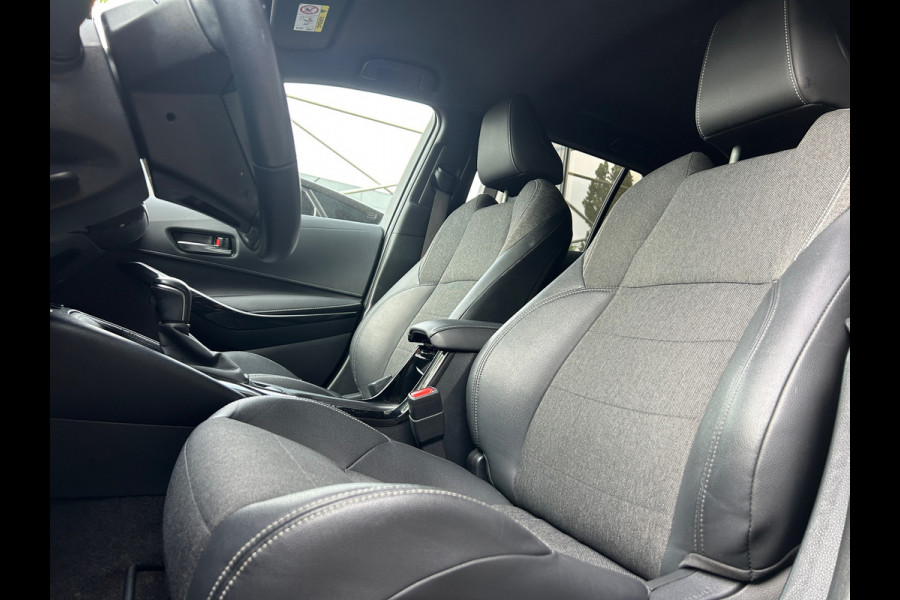 Toyota Corolla Touring Sports 1.8 Hybrid Business Plus Trekh. Apple Carplay Digi Dash Rijklaarprijs!