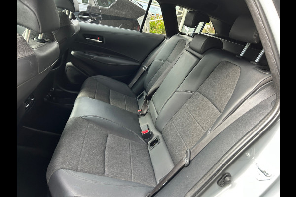 Toyota Corolla Touring Sports 1.8 Hybrid Business Plus Trekh. Apple Carplay Digi Dash Rijklaarprijs!