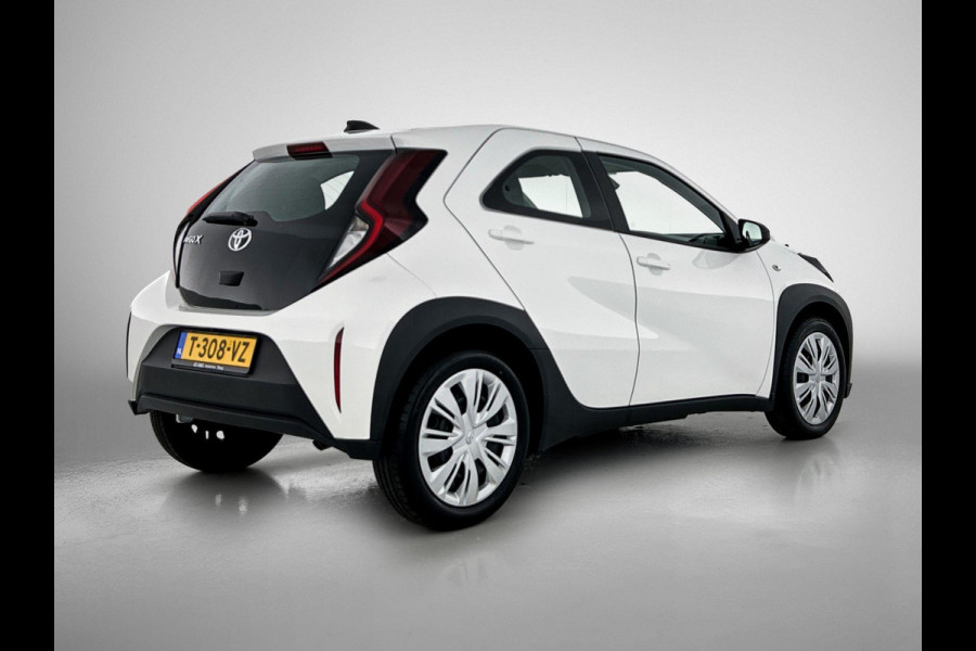 Toyota Aygo X 1.0 VVT-i MT Play CAMERA CARPLAY-NAVI AD-CRUISE
