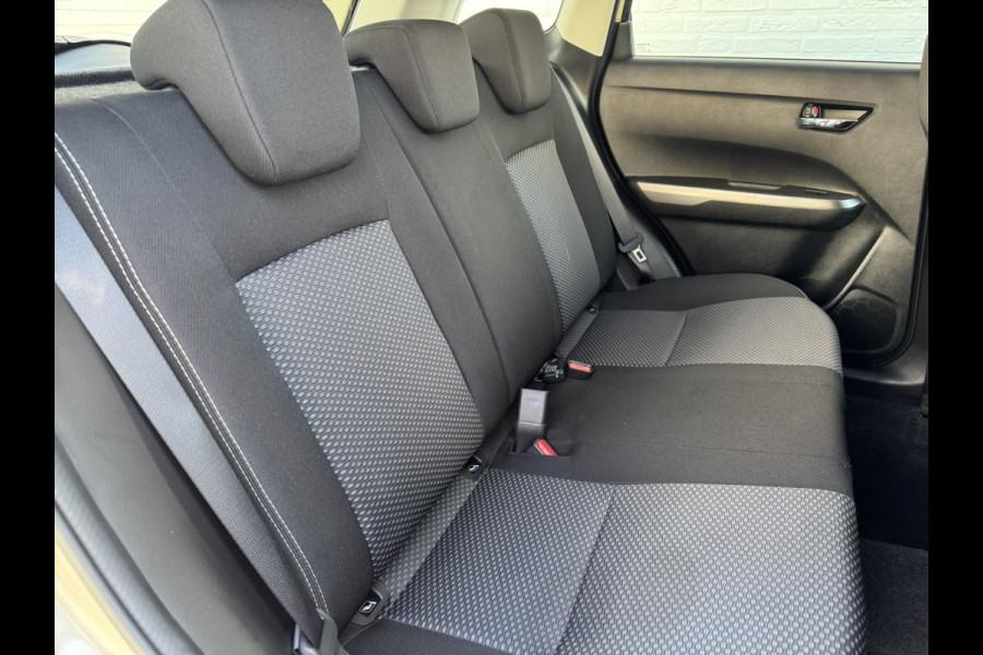 Suzuki Vitara 1.5 Hybrid Select Automaat Adaptive cruise control Climate control Apple / Android Carplay Stoelverwarming