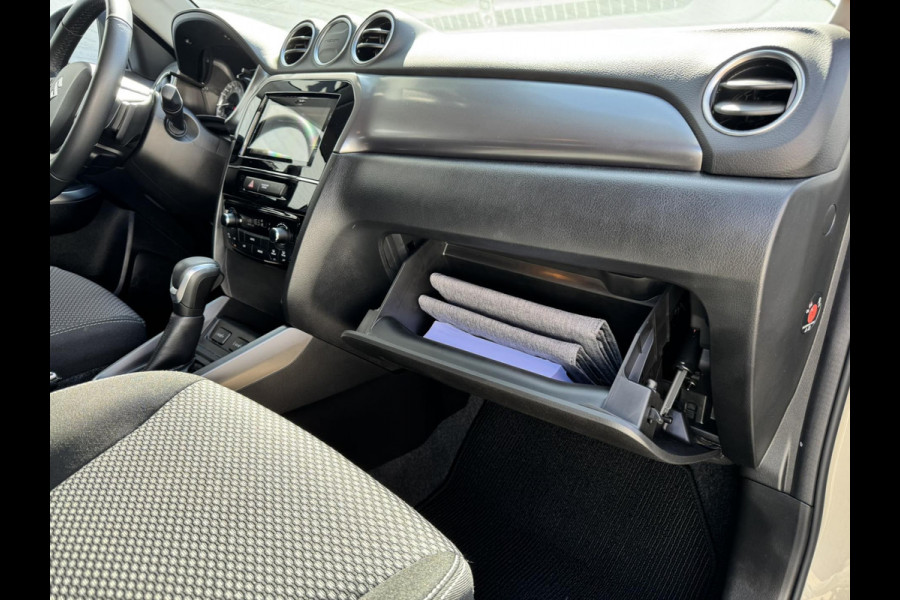 Suzuki Vitara 1.5 Hybrid Select Automaat Adaptive cruise control Climate control Apple / Android Carplay Stoelverwarming