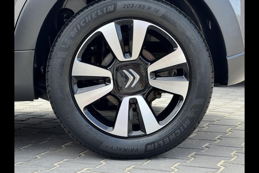Citroën C3 1.2 PureTech Shine Cruise control Climate control Apple Carplay / Android auto Parkeersensor