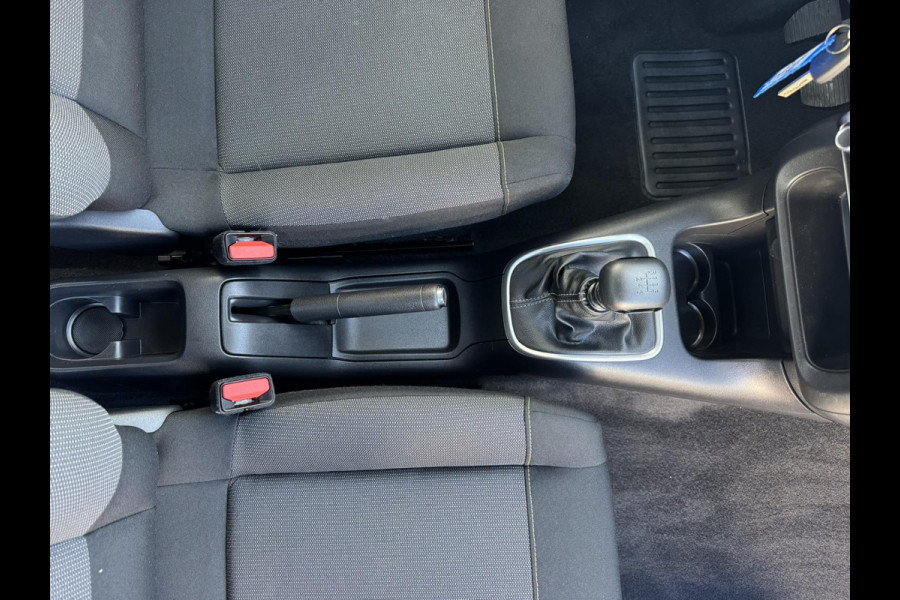 Citroën C3 1.2 PureTech Shine Cruise control Climate control Apple Carplay / Android auto Parkeersensor
