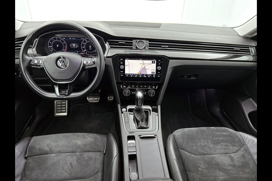 Volkswagen Arteon 1.5 TSI Elegance(NL-auto, Goed onderH, Navi, Carplay, StoelV, Parkeersensoren, Etc)