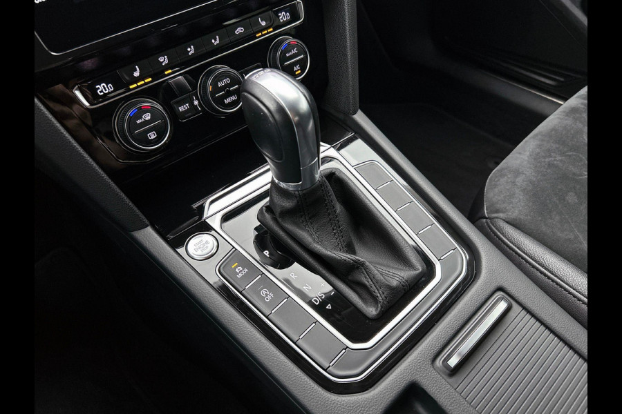 Volkswagen Arteon 1.5 TSI Elegance(NL-auto, Goed onderH, Navi, Carplay, StoelV, Parkeersensoren, Etc)