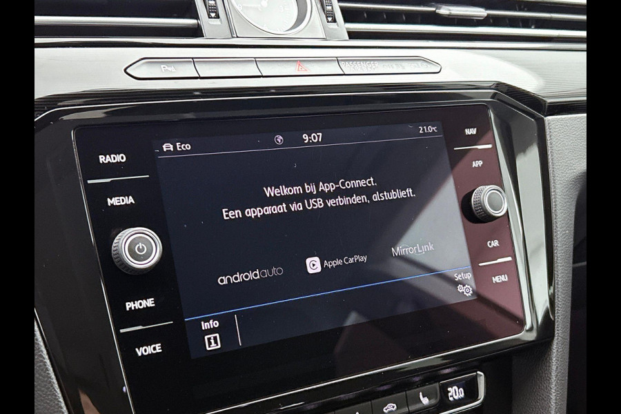 Volkswagen Arteon 1.5 TSI Elegance(NL-auto, Goed onderH, Navi, Carplay, StoelV, Parkeersensoren, Etc)