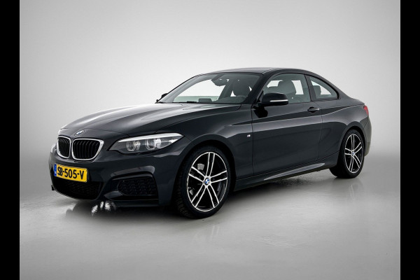 BMW 2 Serie Coupé 218i Executive Edition M-sport (Dealer onderhoud, NL-auto, Navi, Parkeerhulp V+A, Sportstoelen, Etc)