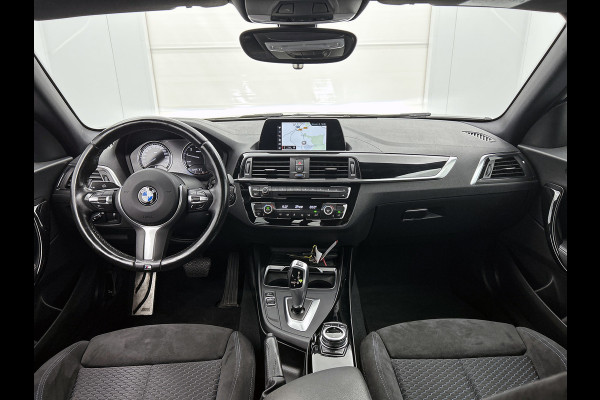 BMW 2 Serie Coupé 218i Executive Edition M-sport (Dealer onderhoud, NL-auto, Navi, Parkeerhulp V+A, Sportstoelen, Etc)