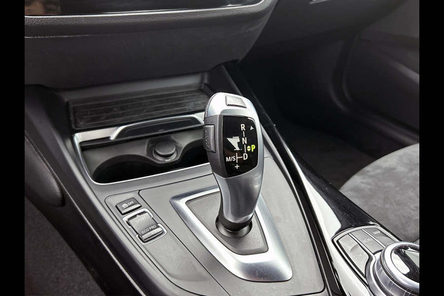 BMW 2 Serie Coupé 218i Executive Edition M-sport (Dealer onderhoud, NL-auto, Navi, Parkeerhulp V+A, Sportstoelen, Etc)