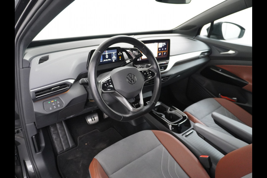 Volkswagen ID.4 204pk 77 kWh NIEUWE HV ACCU ! Navi Adap.Cruise Camera 20" Apple Carplay Android Carplay Mirrorlink Bordherk. Lane-dep. Front-Assist Led Stoelverwarmd dab . Usb Pdc KeylessStart Grootste accu ! Leer/Alcantara 1st. First Snelladen tot 135kw/uur !