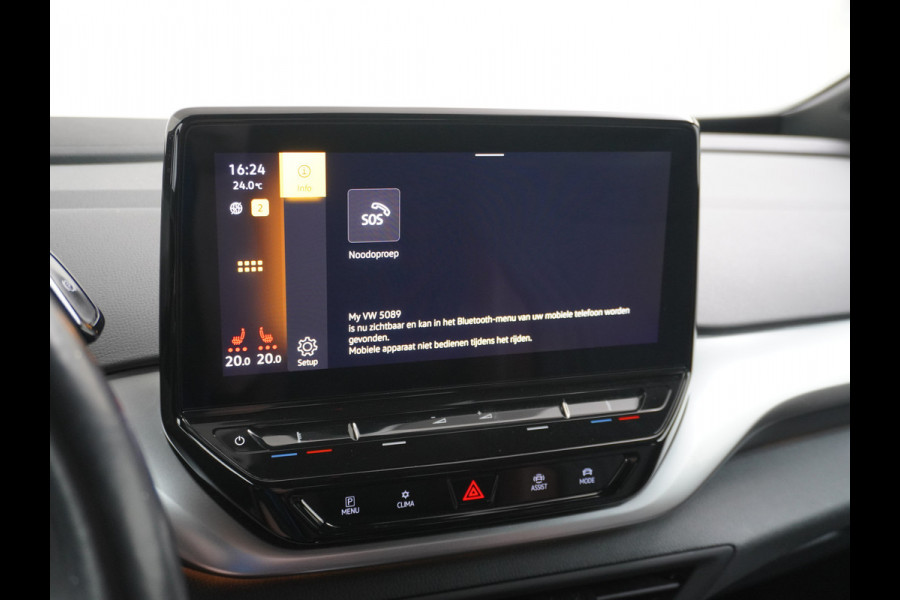 Volkswagen ID.4 204pk 77 kWh NIEUWE HV ACCU ! Navi Adap.Cruise Camera 20" Apple Carplay Android Carplay Mirrorlink Bordherk. Lane-dep. Front-Assist Led Stoelverwarmd dab . Usb Pdc KeylessStart Grootste accu ! Leer/Alcantara 1st. First Snelladen tot 135kw/uur !