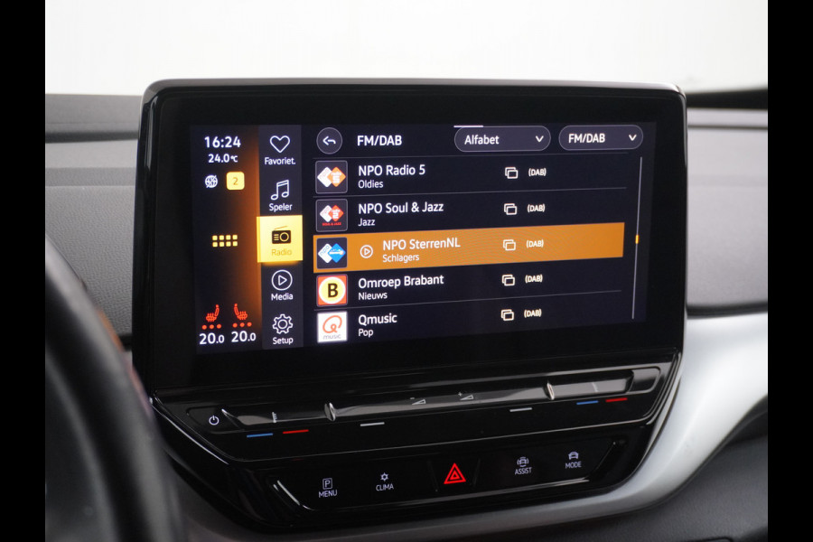 Volkswagen ID.4 204pk 77 kWh NIEUWE HV ACCU ! Navi Adap.Cruise Camera 20" Apple Carplay Android Carplay Mirrorlink Bordherk. Lane-dep. Front-Assist Led Stoelverwarmd dab . Usb Pdc KeylessStart Grootste accu ! Leer/Alcantara 1st. First Snelladen tot 135kw/uur !