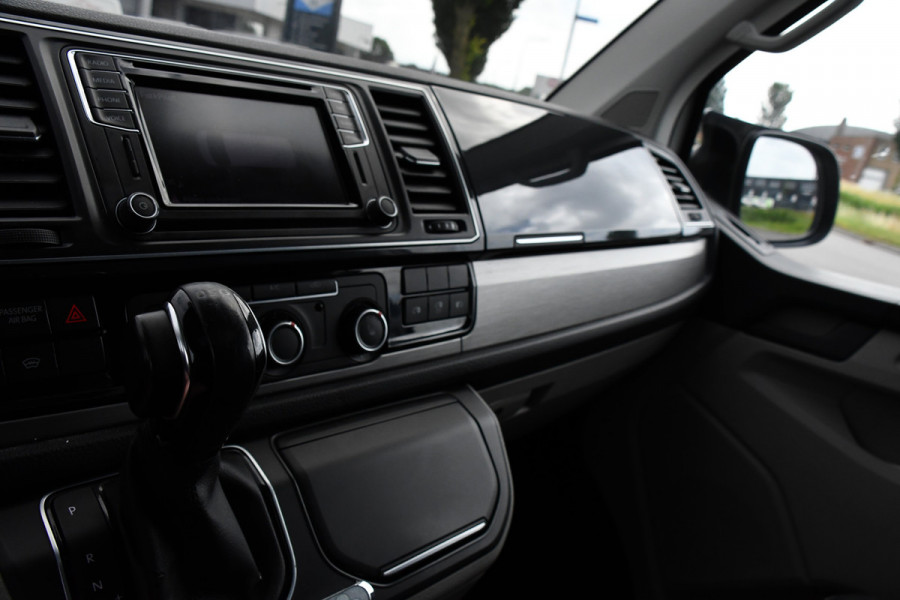Volkswagen Transporter 2.0 TDI L2H1 DC Highline Adaptieve Cruise, Camera, 204PK, Automaat, LED, Electrische deur, Leder, Uniek!