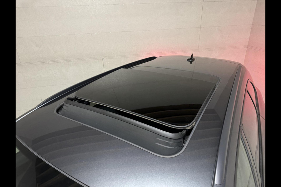 Audi A4 Avant 35 TFSI S-Line Black Edition Pano Virtual Sfeer NAP