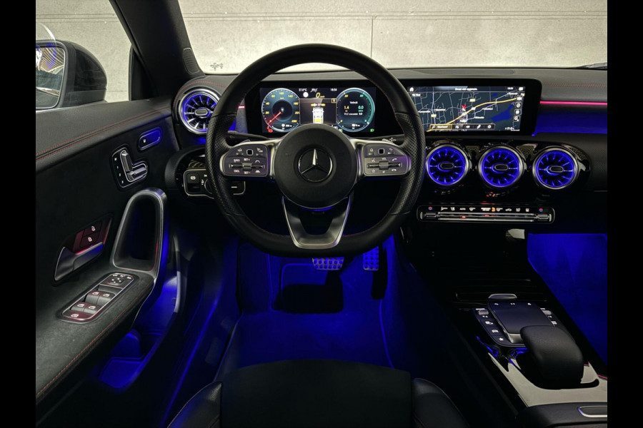 Mercedes-Benz CLA-Klasse 250 e AMG Designo Matt Pano Sfeer 360° Memory ACC NAP