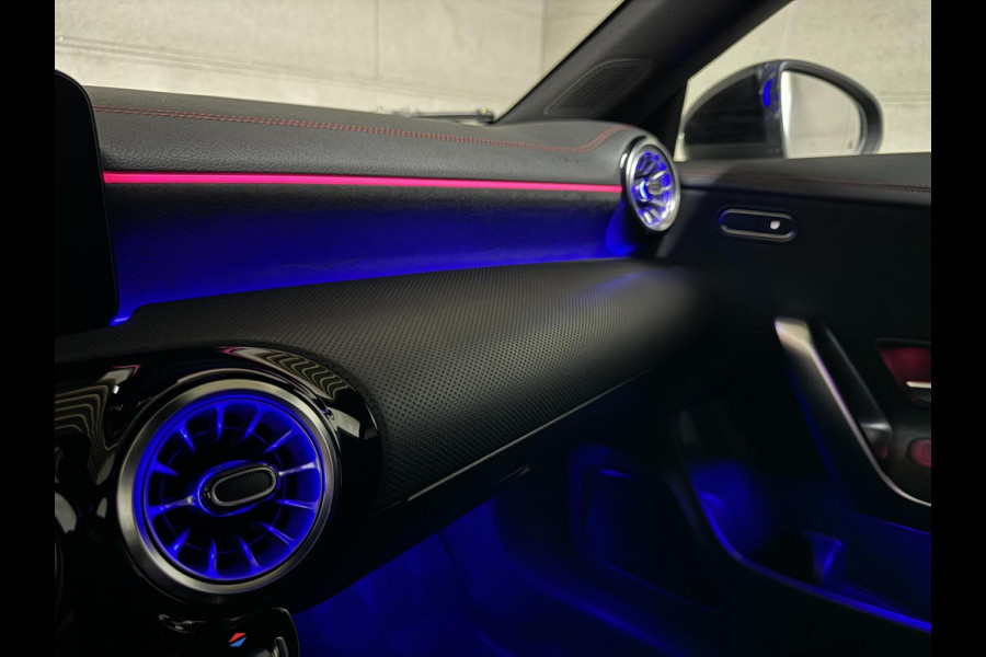 Mercedes-Benz CLA-Klasse 250 e AMG Designo Matt Pano Sfeer 360° Memory ACC NAP