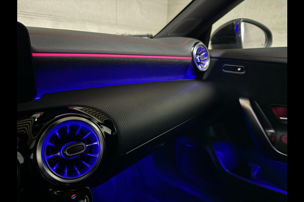 Mercedes-Benz CLA-Klasse 250 e AMG Designo Matt Pano Sfeer 360° Memory ACC NAP