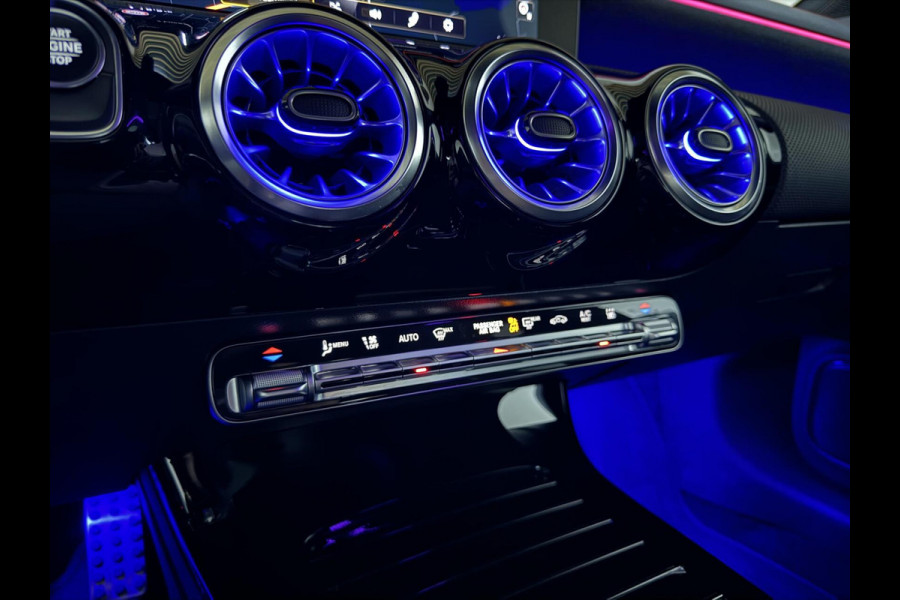 Mercedes-Benz CLA-Klasse 250 e AMG Designo Matt Pano Sfeer 360° Memory ACC NAP