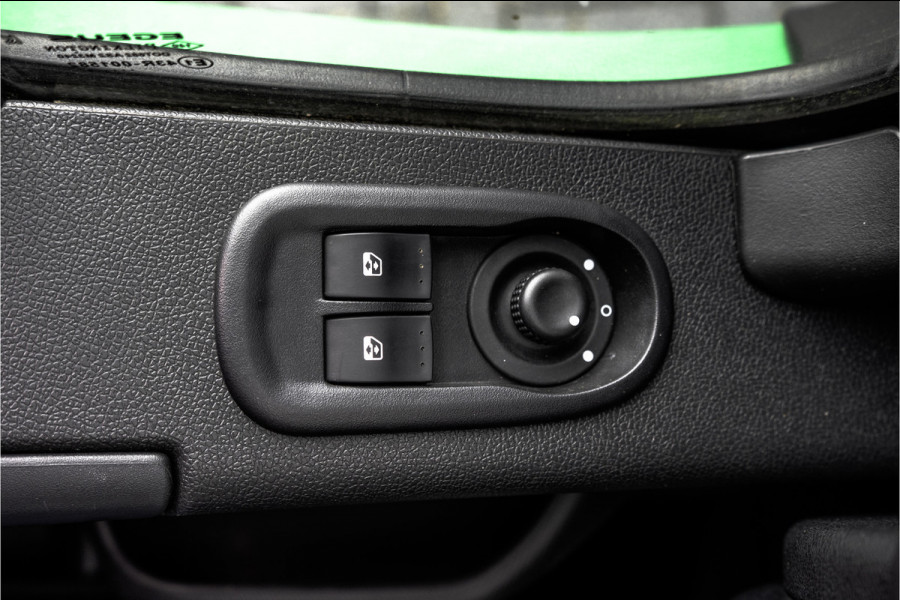 Renault Master T35 dCi | L3H2 | Imperiaal | Ladder | PDC | Camera | Navi | Cruise | Airco | Zijschuifdeur R+L | Euro 6