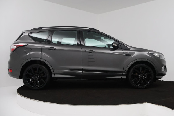 Ford Kuga 1.5 EcoBoost ST Line (PARKEERSENSOREN, CRUISE, TREKHAAK, GOED ONDERHOUDEN)