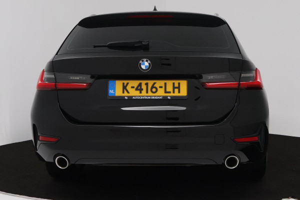 BMW 3 Serie Touring 318i Executive Edition (PARKEERSENSOREN, CRUISE CONTROL, NAVIGATIE, NL-AUTO, DEALER ONDERHOUDEN)