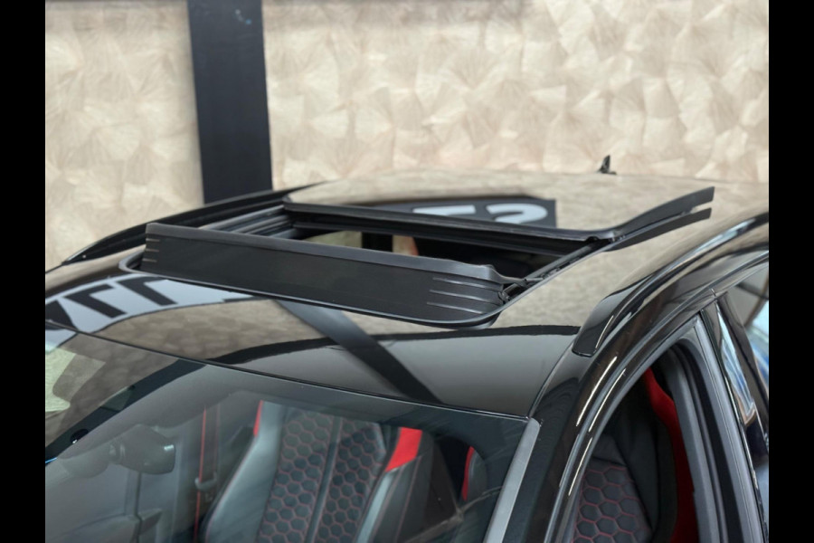 Audi RS Q3 TFSI | Pano | Schaalstoelen | B&O | Keyless | Camera | Carbon | DAB