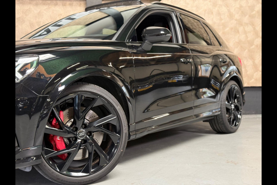 Audi RS Q3 TFSI | Pano | Schaalstoelen | B&O | Keyless | Camera | Carbon | DAB