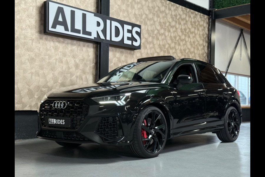 Audi RS Q3 TFSI | Pano | Schaalstoelen | B&O | Keyless | Camera | Carbon | DAB