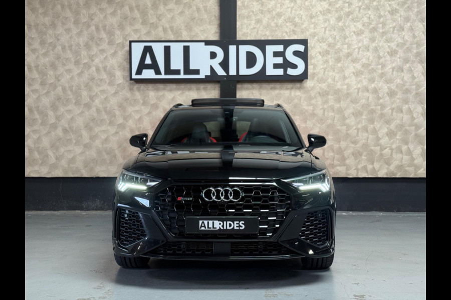 Audi RS Q3 TFSI | Pano | Schaalstoelen | B&O | Keyless | Camera | Carbon | DAB