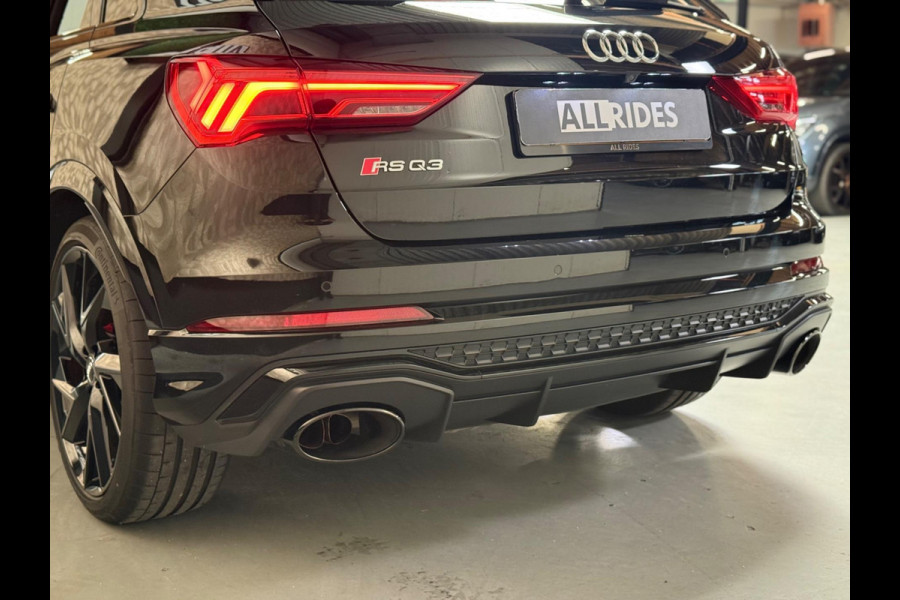 Audi RS Q3 TFSI | Pano | Schaalstoelen | B&O | Keyless | Camera | Carbon | DAB