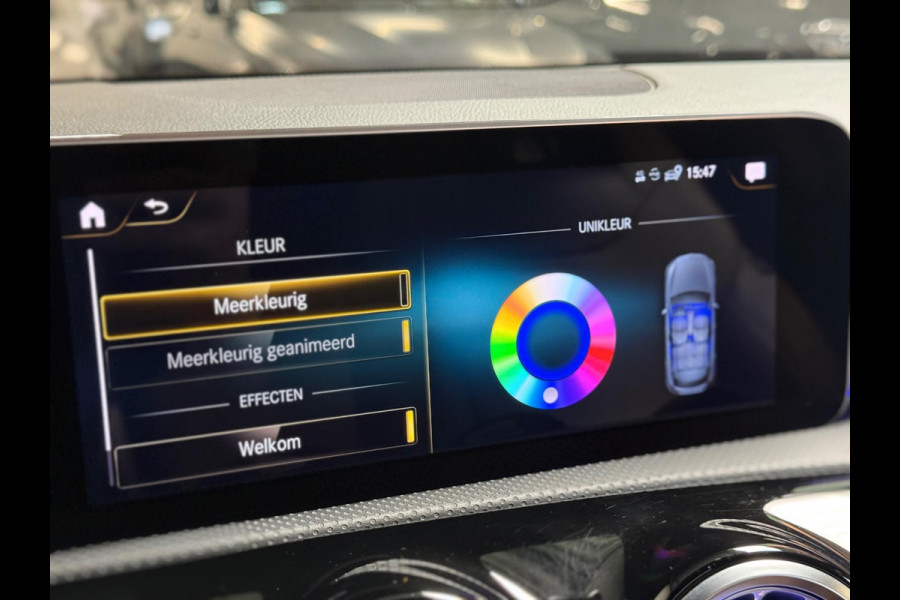 Mercedes-Benz A-Klasse 220 Launch Edition Premium Plus AMG Night | pano | Leer | Multibeam | HUD | Memory | Keyless | Sfeerver