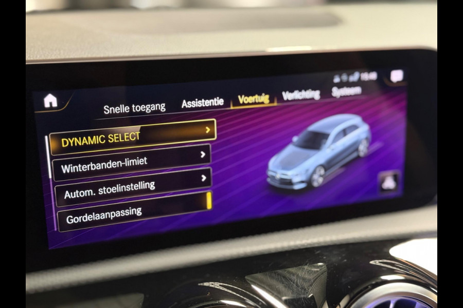 Mercedes-Benz A-Klasse 220 Launch Edition Premium Plus AMG Night | pano | Leer | Multibeam | HUD | Memory | Keyless | Sfeerver