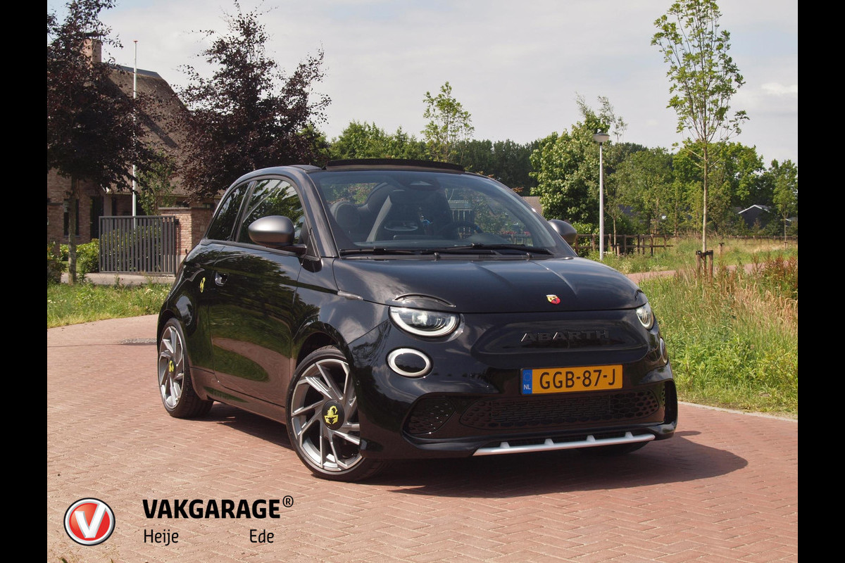 Fiat 500C Abarth Turismo 42 kWh | 4300 KM | Camera | Apple Carplay | JBL | Full option | NL-auto | Fiat 500C Abarth Turismo 42 kWh | 4300 KM | Camera | Apple Carplay | JBL | Full option | NL-auto |