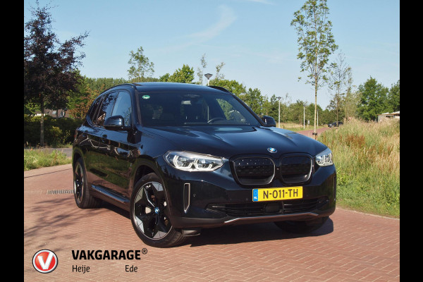 BMW iX3 High Executive 80 kWh | Panoramadak | Apple Carplay | 360 Camera | Harman Kardon | Trekhaak | Cruise Control |