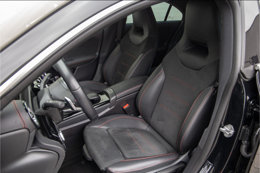Mercedes-Benz CLA-Klasse 180 AMG Widescreen, Sfeerverlichting, Camera, 19" 2021