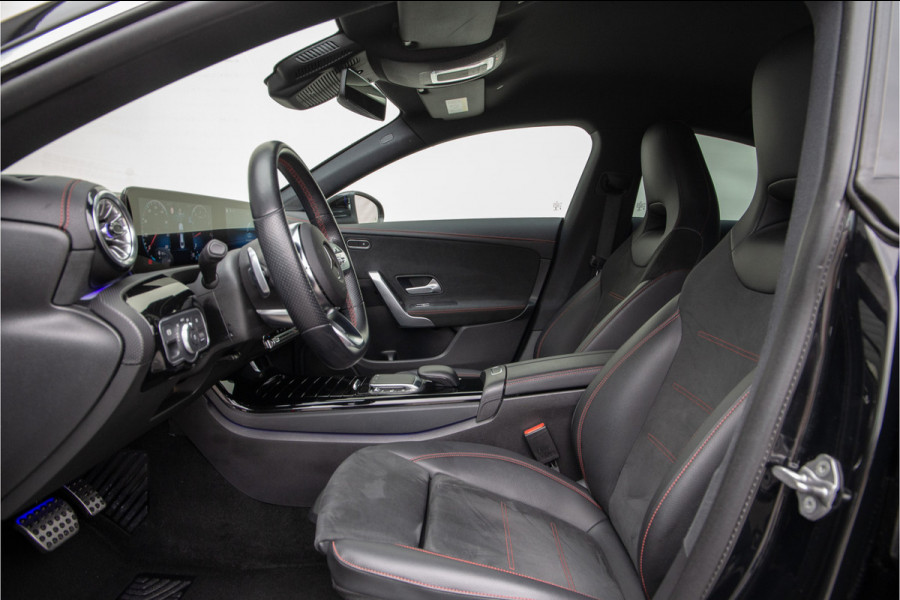Mercedes-Benz CLA-Klasse 180 AMG Widescreen, Sfeerverlichting, Camera, 19" 2021