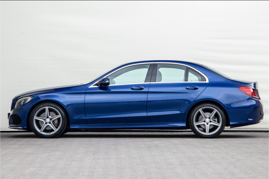 Mercedes-Benz C-Klasse 180 AMG Aut9, Navi, Leder, Camera, PDC 2017