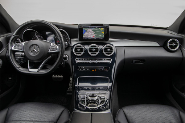 Mercedes-Benz C-Klasse 180 AMG Aut9, Navi, Leder, Camera, PDC 2017