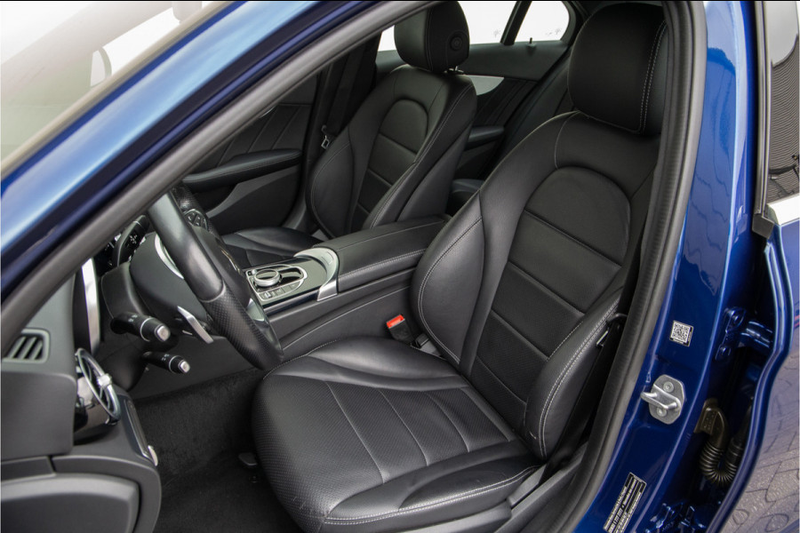 Mercedes-Benz C-Klasse 180 AMG Aut9, Navi, Leder, Camera, PDC 2017