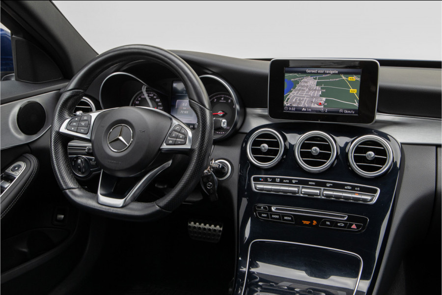 Mercedes-Benz C-Klasse 180 AMG Aut9, Navi, Leder, Camera, PDC 2017