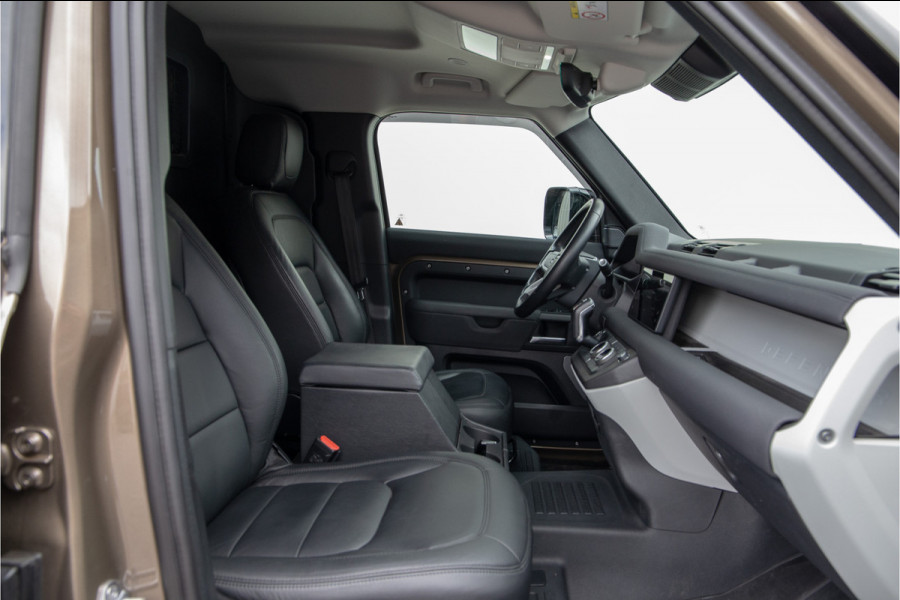 Land Rover Defender 3.0 D250 110 Grijs Kenteken, Luchtvering, Trekhaak, 22" 2024