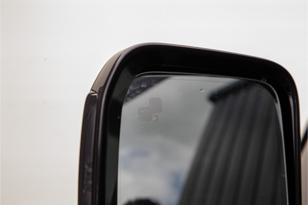 Land Rover Defender 3.0 D250 110 Grijs Kenteken, Luchtvering, Trekhaak, 22" 2024