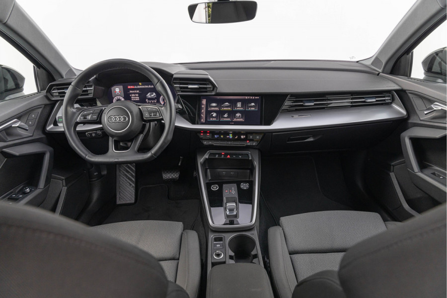 Audi A3 Sportback 30 TFSI S-tronic S-line LED Navi Camera ACC 19''