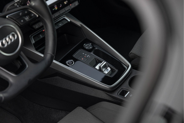Audi A3 Sportback 30 TFSI S-tronic S-line LED Navi Camera ACC 19''