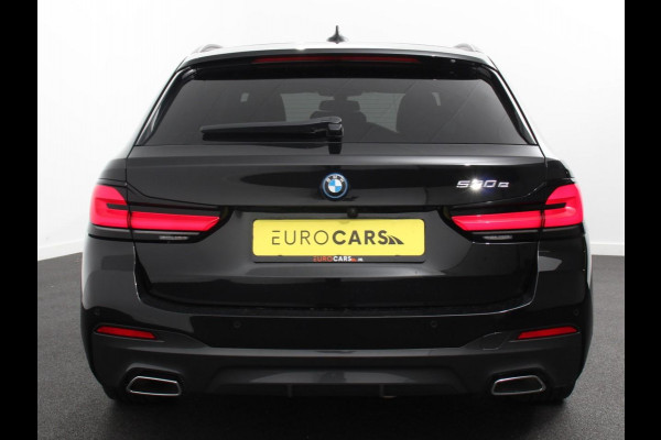 BMW 5 Serie Touring 530e M Sport PHEV AUTOMAAT 292PK Climate control Adaptieve cruise control Keyless Parkeersensoren Achteruitrijcamera Panoramadak LED Verwarmde voorstoelen Trekhaak Apple Carplay/ Android Auto