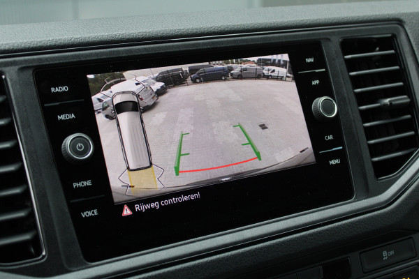 Volkswagen Crafter 35 2.0 TDI L3H3 177pk - LED koplampen - Navigatie - Geveerde stoel - Cruise - Camera - DAB - Parkeersensoren - Rijklaar