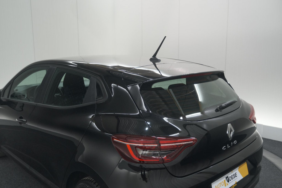 Renault Clio TCe 90 Zen | Navigatie | Parkeersensoren | Apple Carplay | 16 Inch Lichtmetalen Velgen